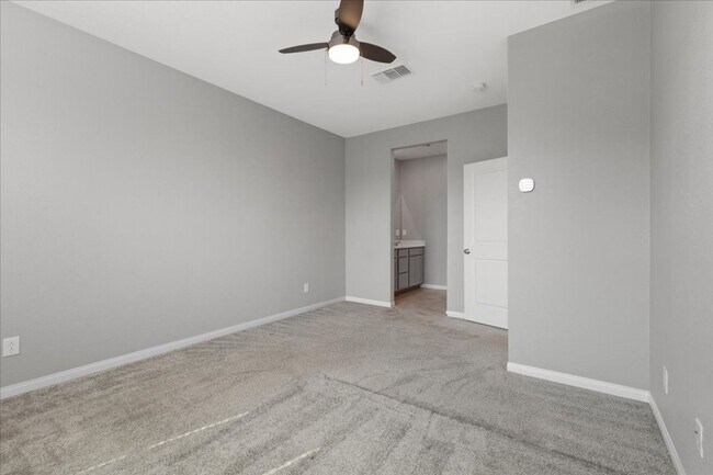 Building Photo - Beautiful Single-Story Home next to Summer...