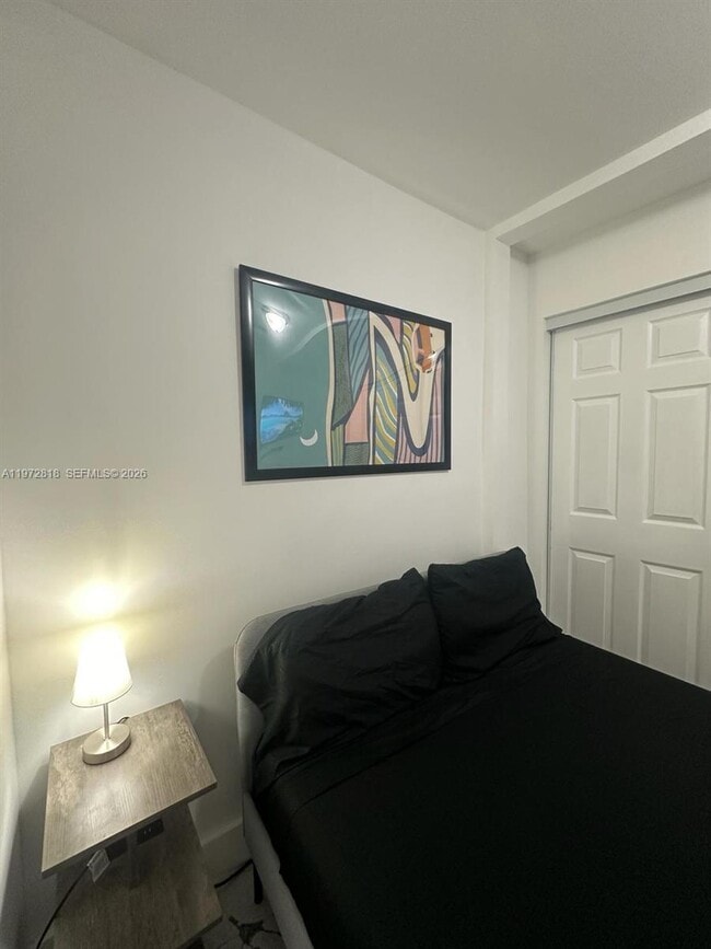 Building Photo - 104 NW 9th St