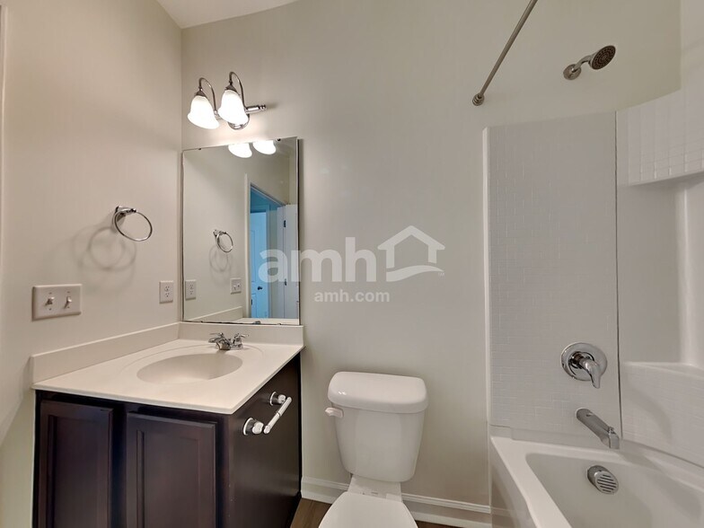 Building Photo - 219 Orion Way