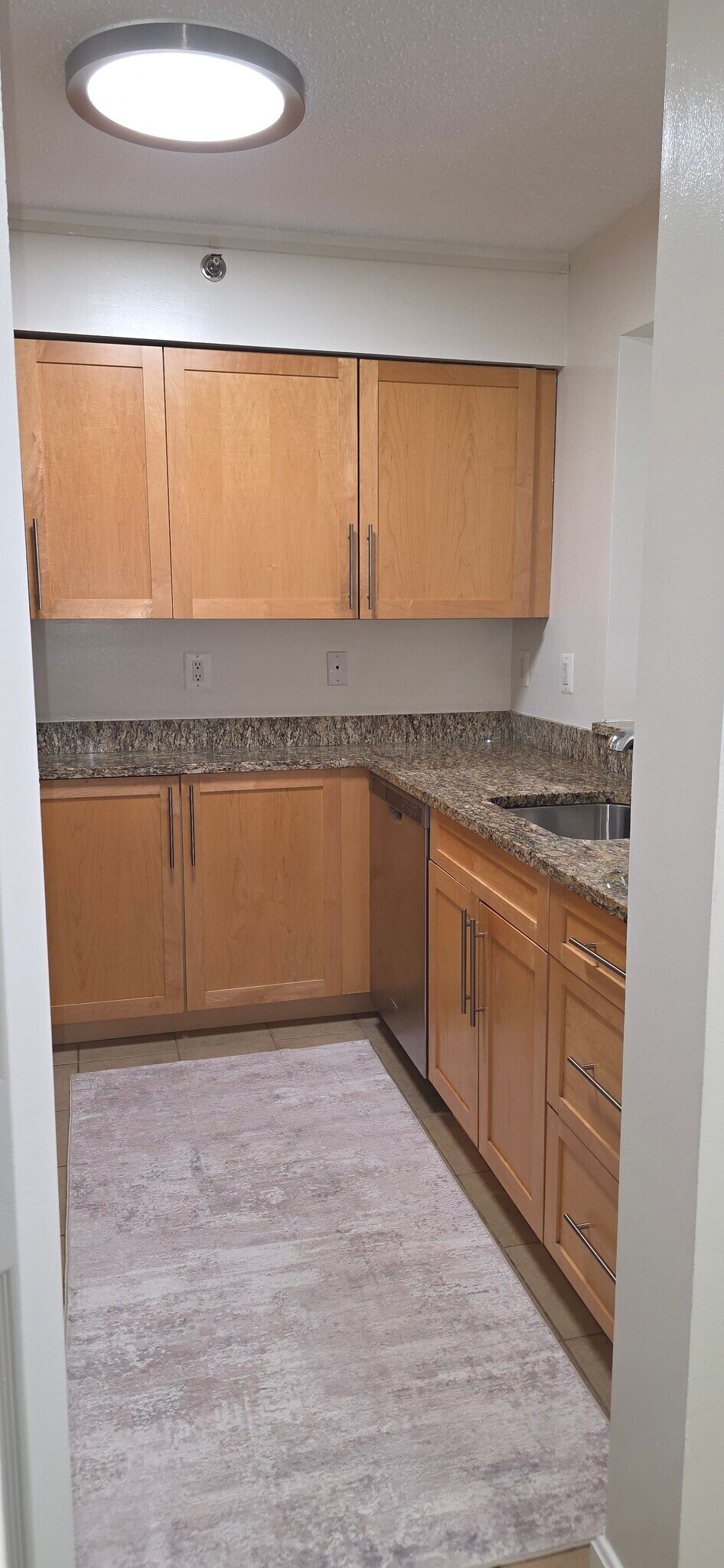 Building Photo - 10101 Grosvenor Pl