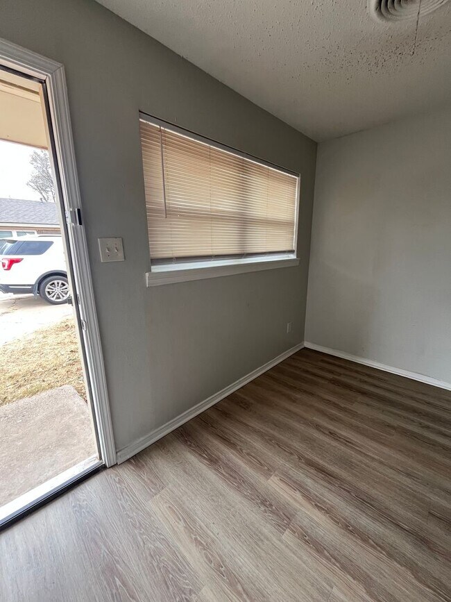 Building Photo - 1618 58th St