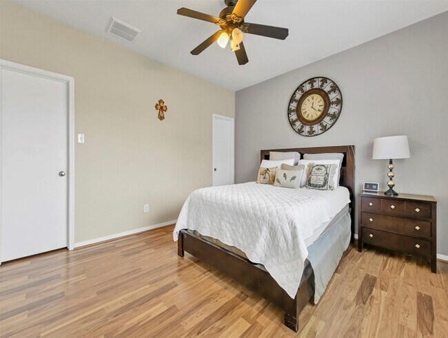 Building Photo - 21879 Mossy Field Ln