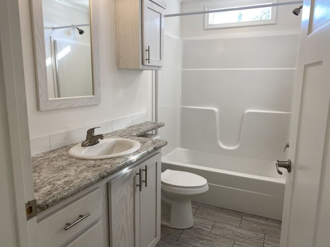 Building Photo - 2610 Dogwood Pl