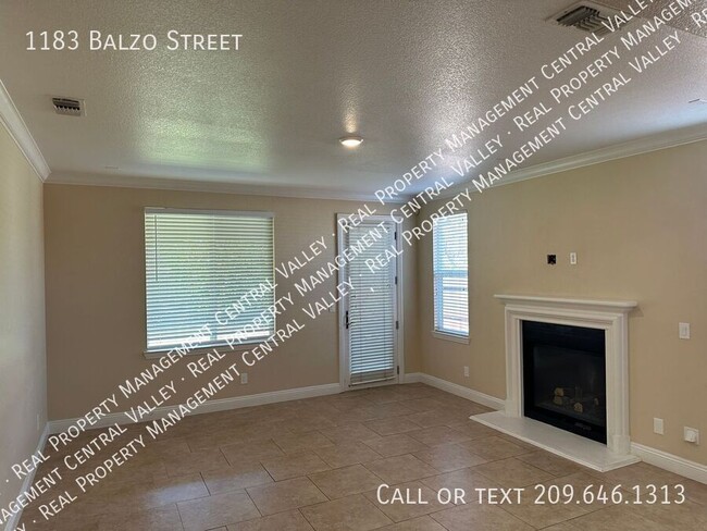 Building Photo - Manteca 4 Bedroom 3 Bathroom Single Story ...