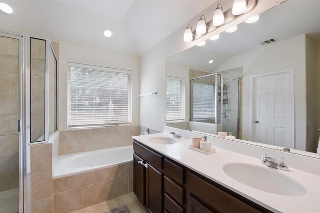 Building Photo - 216 Walkup Ln