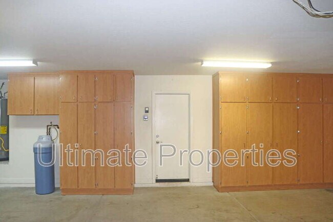 Building Photo - 25806 N 50th Glen