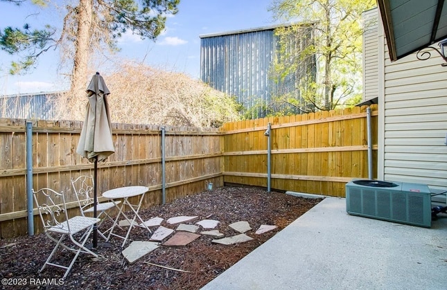 Building Photo - 120 Judice Meadows Ln