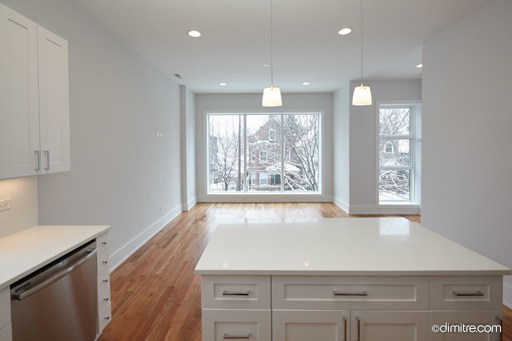Living/Dining Area - 3116 N Central Park Ave