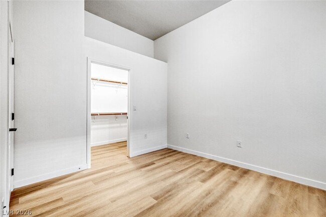 Building Photo - 8985 S Durango Dr