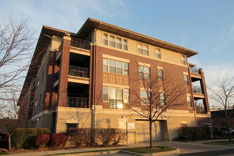 Building Photo - 6436 Roosevelt Rd