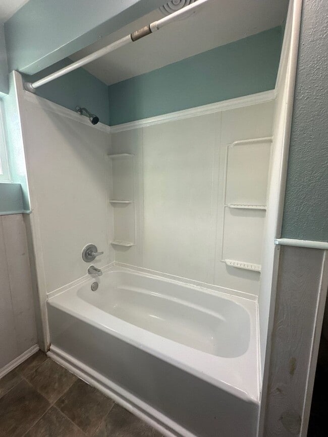 Building Photo - N10th332