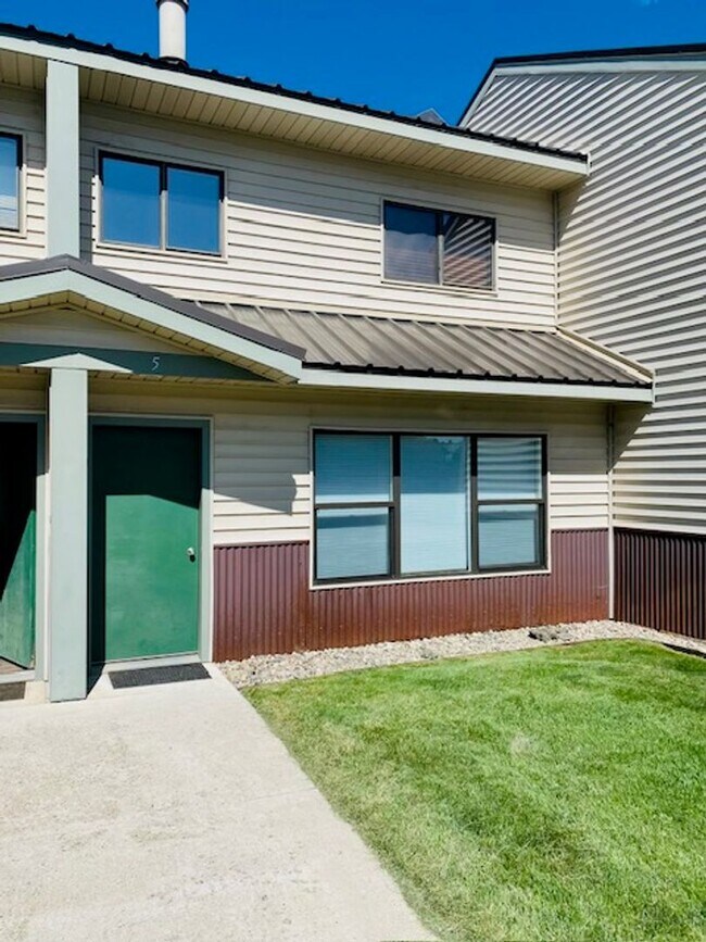 Building Photo - 284 Talisman Dr