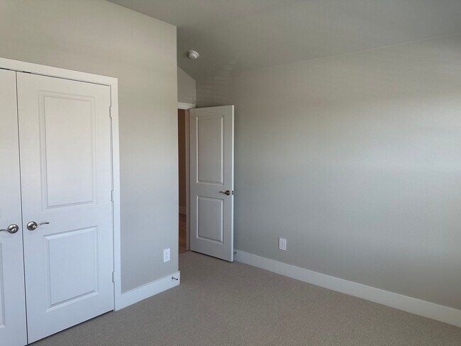 Building Photo - 1410 Old Stead Dr