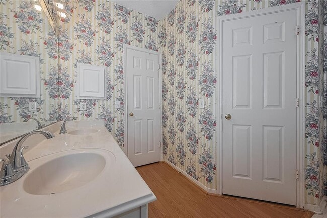 Building Photo - 12214 Elk Meadow Dr