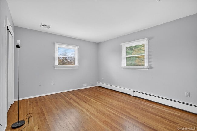 Building Photo - 20 Peter Bush Dr