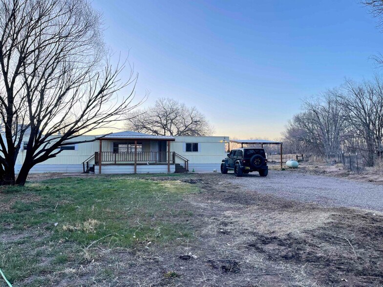Primary Photo - 39 3 Cross Ln