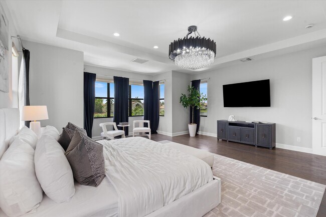 Building Photo - 17511 Cadena Dr