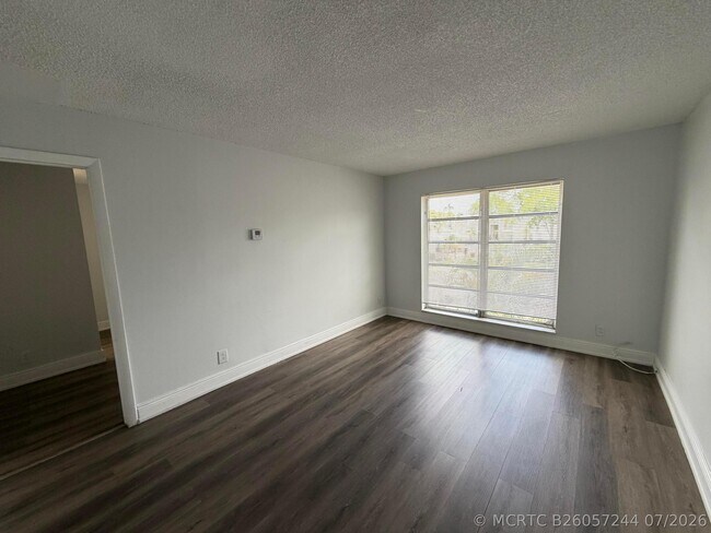 Building Photo - 4419 Treehouse Ln
