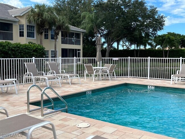 Building Photo - 8380 Mystic Greens Way