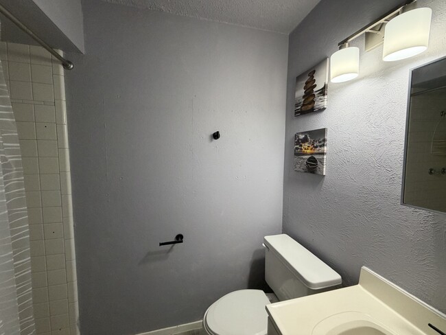 Building Photo - 110 Cimarron Ln