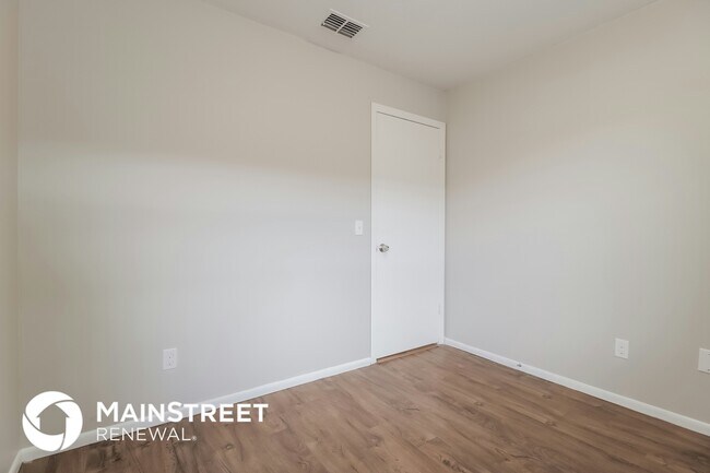 Building Photo - 1524 Kelby Rd