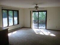 Building Photo - 62 Summer St