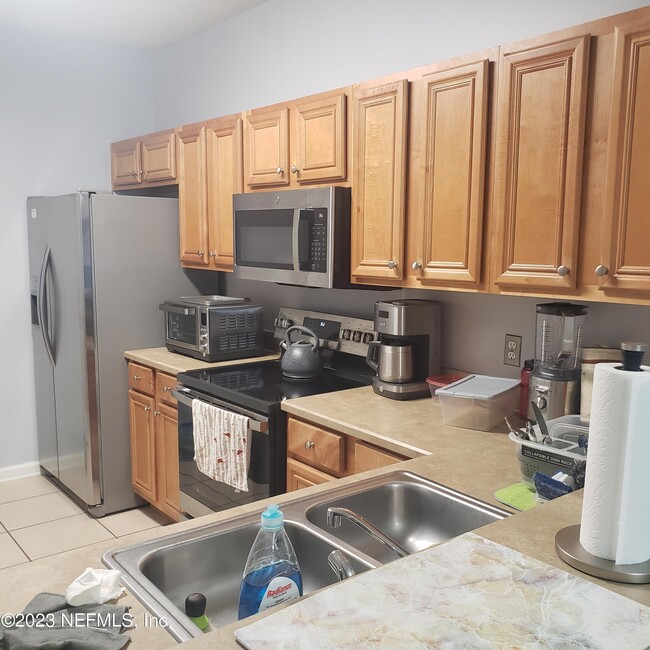Building Photo - 3750 Silver Bluff Blvd