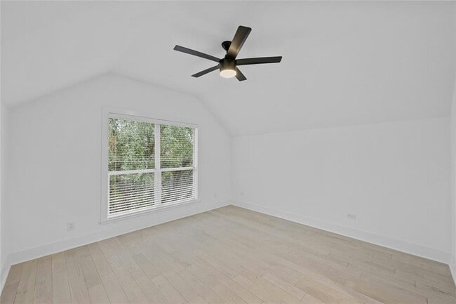Building Photo - 7905 Brightman Ln