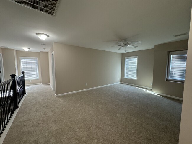 Building Photo - 5443 Overland Trail