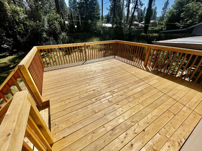 Building Photo - New on the Market!