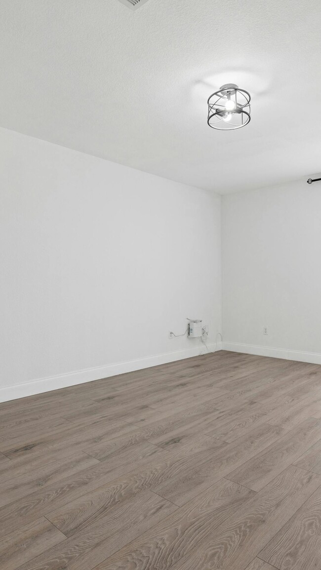 Building Photo - 3809 Haleys Way