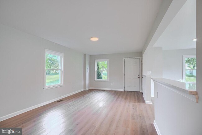 Building Photo - 926 Wampler Rd