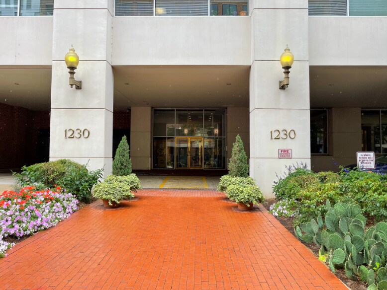 Building Photo - 1230 23rd St NW