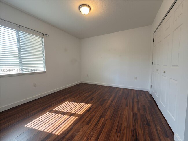 Building Photo - 1301 SW 142nd Ave