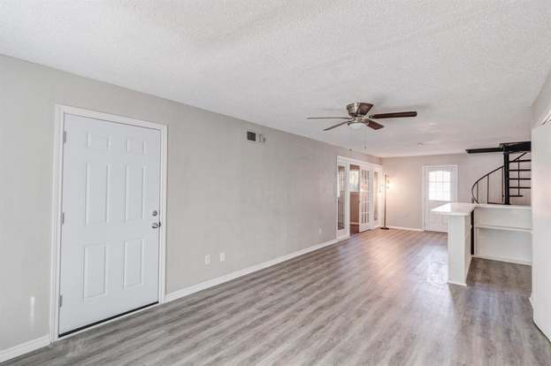 Building Photo - 5742 Marina Dr