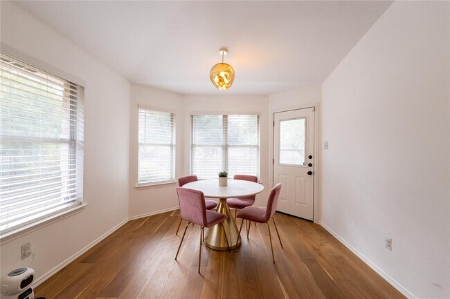 Building Photo - 13455 Moscow Trail