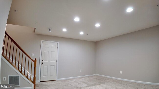 Building Photo - 9963 Fragrant Lilies Way
