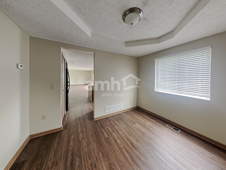 Building Photo - 6647 Hilmar Dr