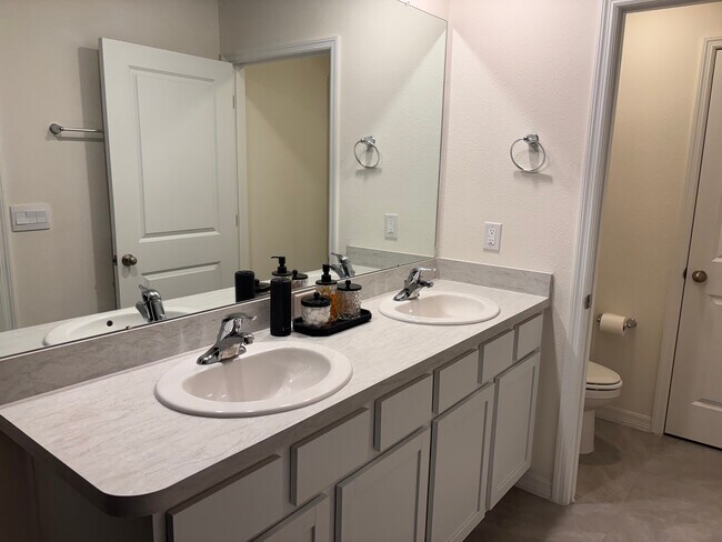 Building Photo - 37493 Sharks Eye Ln