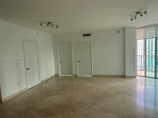 Building Photo - 350 S Miami Ave
