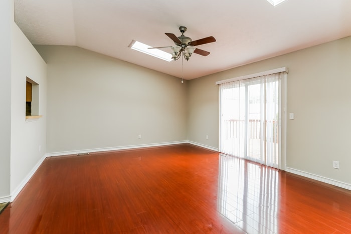 Building Photo - 892 Robmeyer Dr