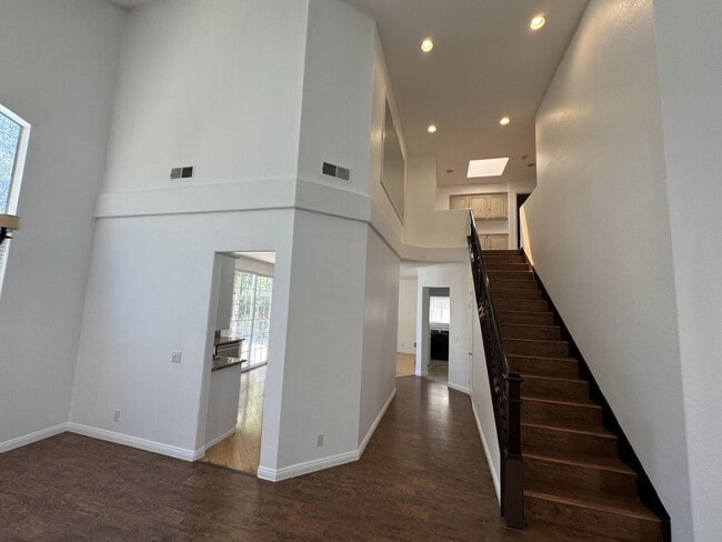 Building Photo - Beautiful 4 bed, 3 bath Chino Hills Pool home with incredible city views