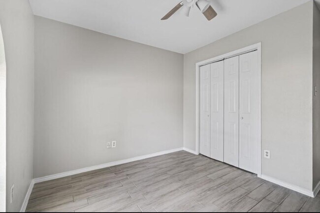 Building Photo - 6811 Feather Creek Dr