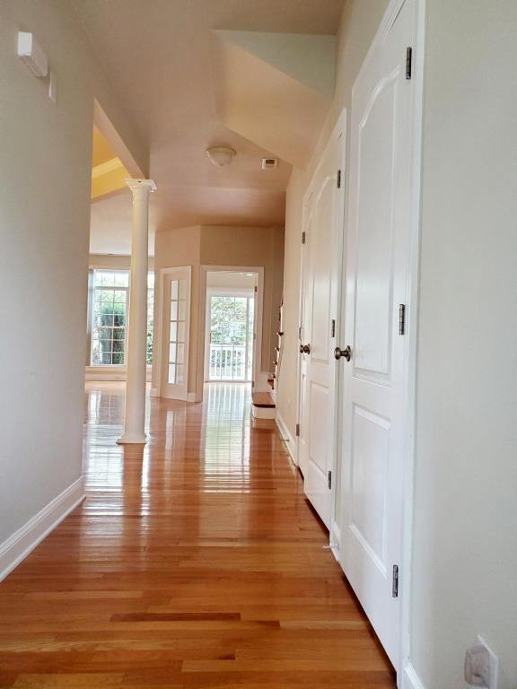 Building Photo - 102 Alden Village Ct