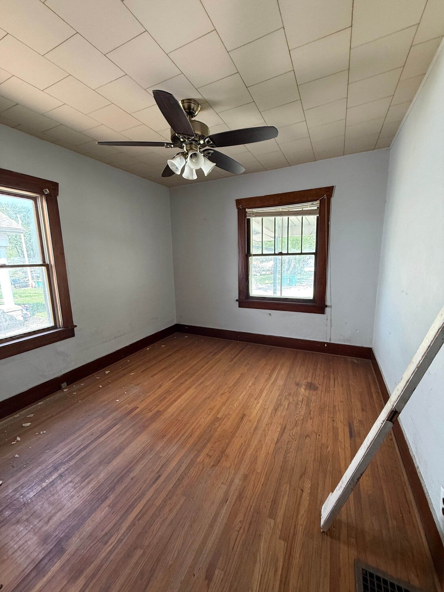 Building Photo - 1455 E Whitmer St
