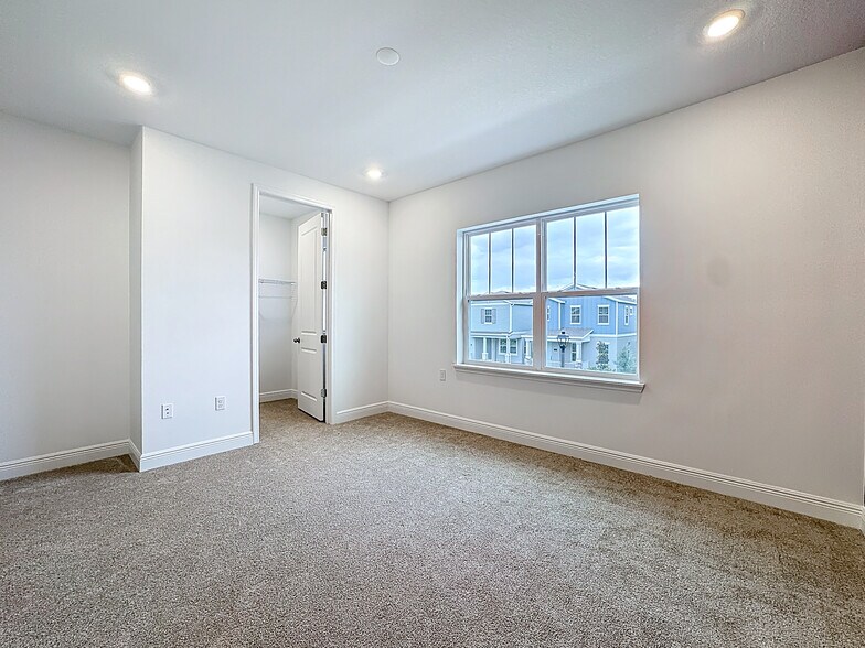 Building Photo - 13172 Calming Breeze Way