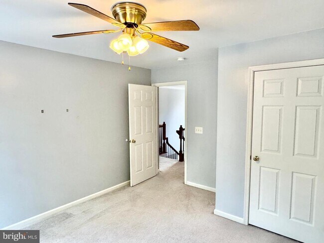 Building Photo - 35 Live Oak Ln