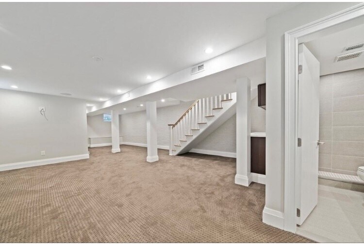 Garden level - 101 Rosseter St