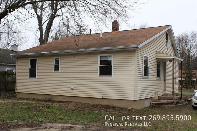 Building Photo - 1519 Baker Dr