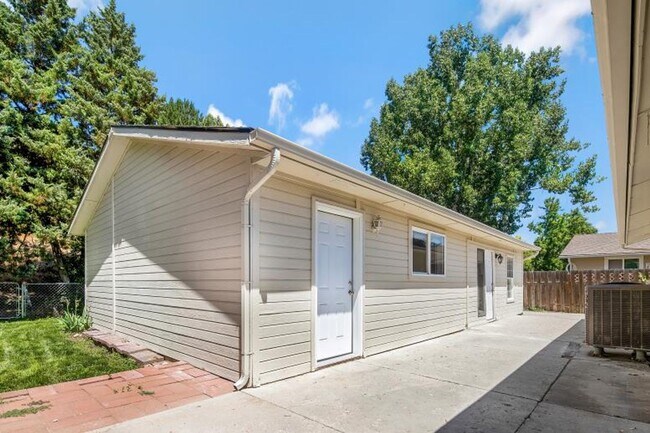 Building Photo - 3 Bedroom home in Eagle with ADU _ Pets We...